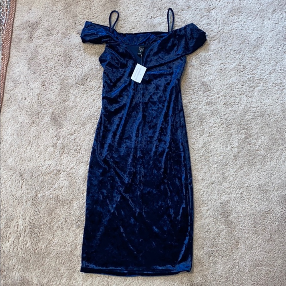 NWT Windsor navy velour dress